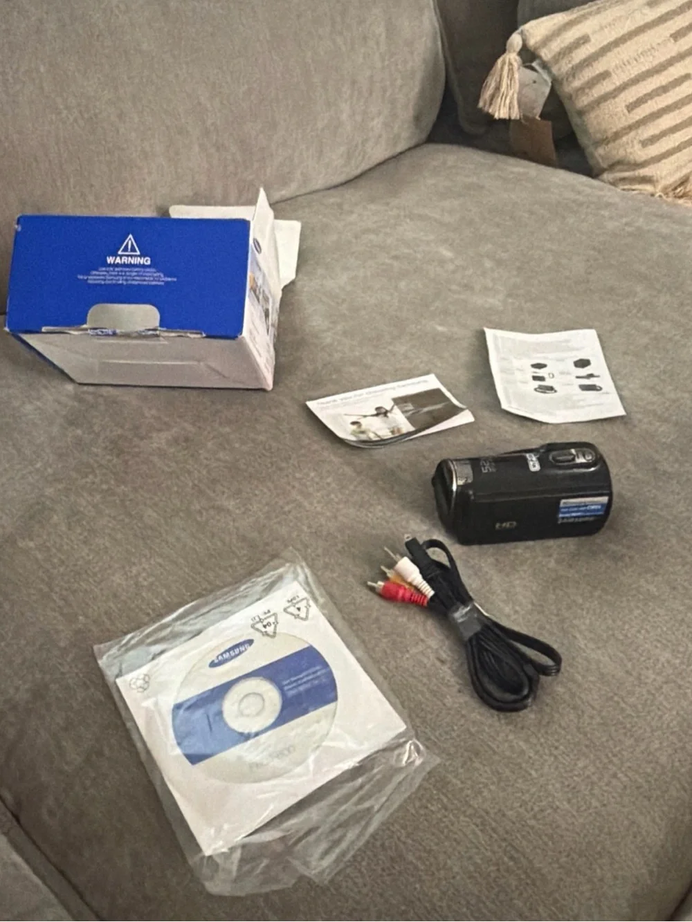 Samsung HMX-F80 HD Camcorder 52x Optical Zoom Digital Video Camera Tested Works
